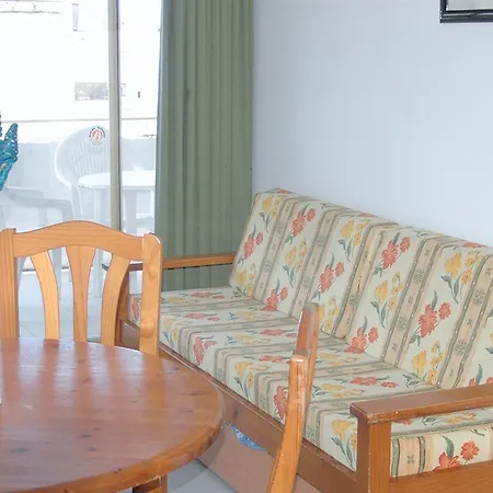 Arquus Apartment *